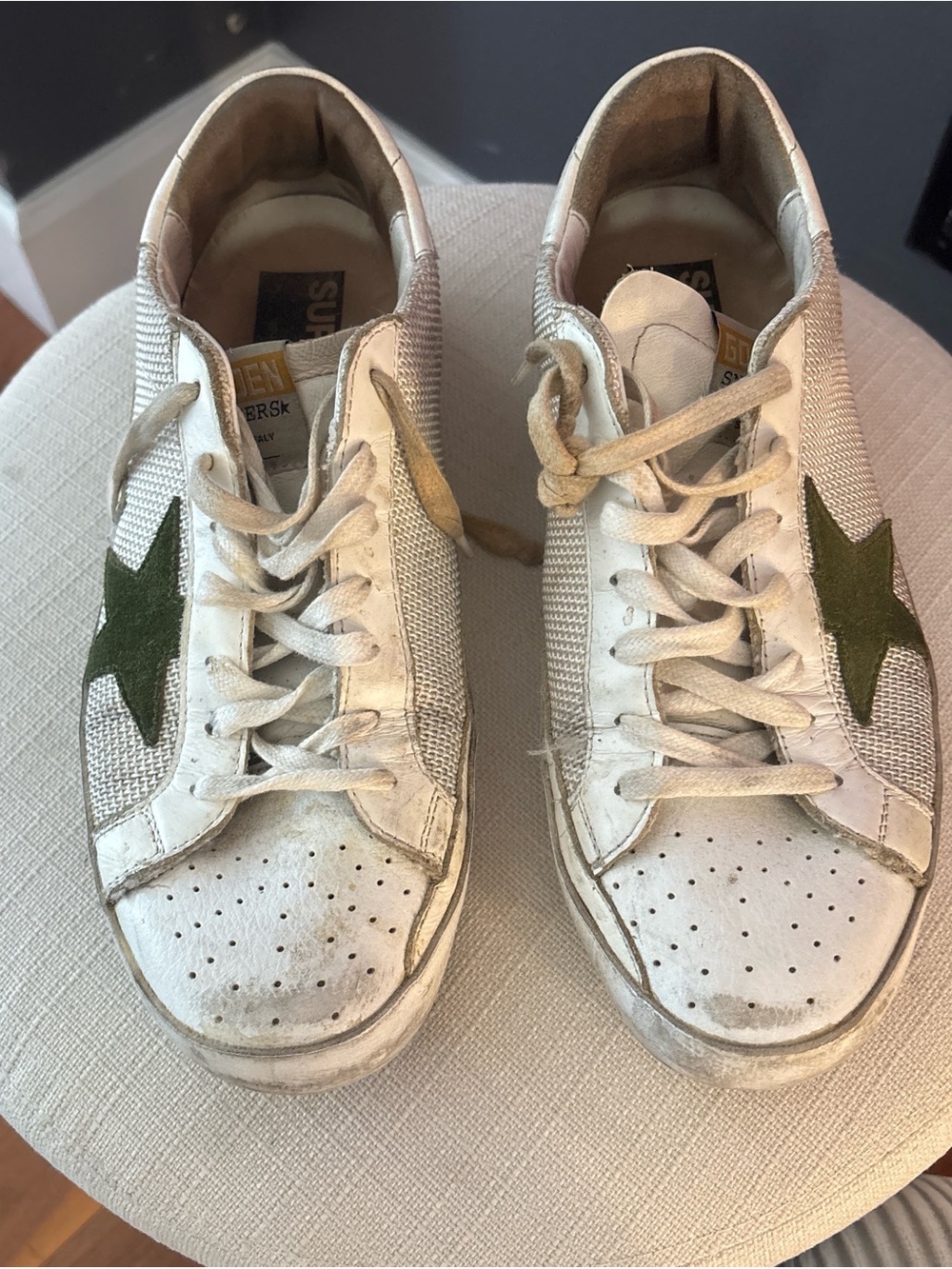 Golden Goose White Low-Top Sneakers with Olive Star - Picture 2 of 4